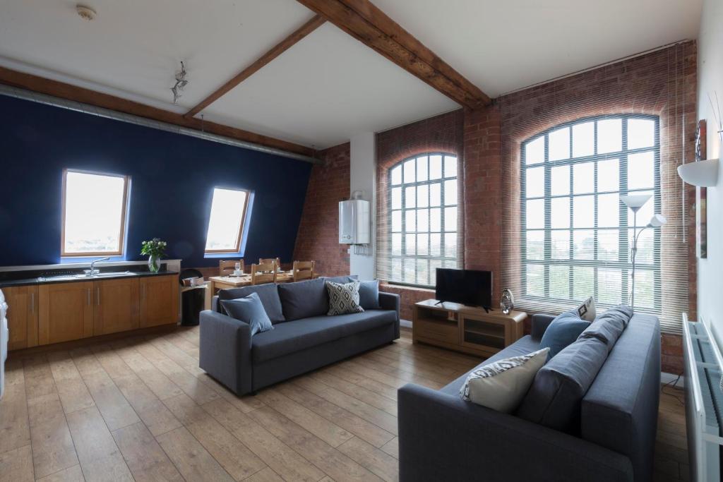 Raleigh Loft room 6